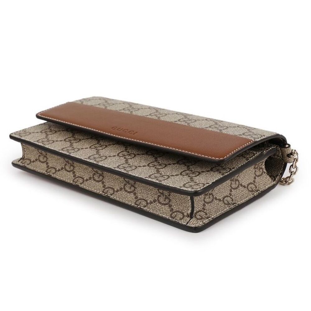 Emblem Chain Wallet - Picture 5 of 8